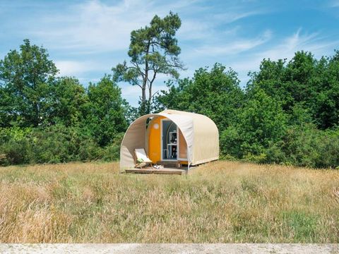 HÉBERGEMENT INSOLITE 2 personnes - Coco Sweet 1 chambre sans sanitaires (sanitaires communs du camping) 2 pers