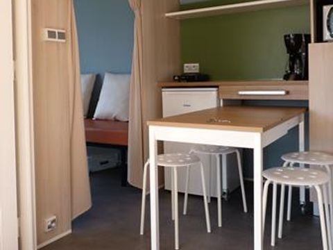 HÉBERGEMENT INSOLITE 4 personnes - COCO SWEET 16M² (2 chambres) SANS SDB 4 pers