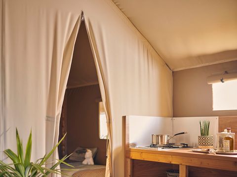 Tente en toile et en bois 4 personnes - WOOD LODGE - personnes supplémentaires possible en supplément, contacter le camping