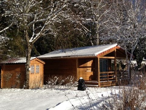 CHALET 4 personnes - Chalet Bouleau - 2 chambres - personnes supplémentaires possible en supplément, contacter le camping