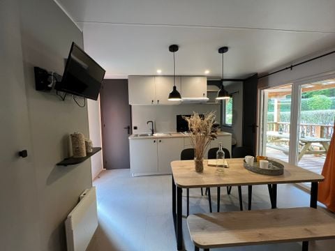 MOBILHOME 4 personnes - Mobil-home Chêne - 3 chambres - personnes supplémentaires possible en supplément, contacter le camping