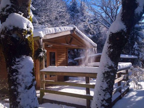 CHALET 4 personnes - Chalet Epicéa - 2 chambres - personnes supplémentaires possible en supplément, contacter le camping