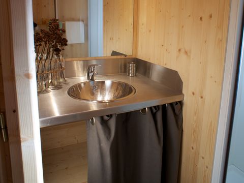 CHALET 4 personnes - Chalet Epicéa - 2 chambres - personnes supplémentaires possible en supplément, contacter le camping