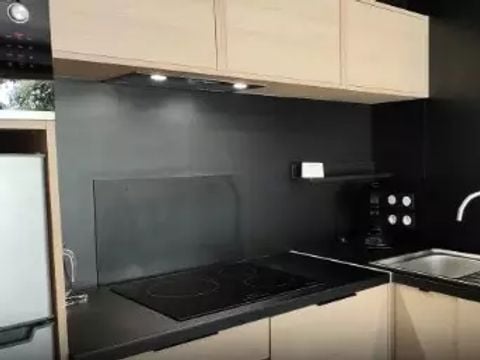 LODGE 6 personnes - Lodge Confort 4 Pièces 7 Personnes (6 adultes + 1 bébé)