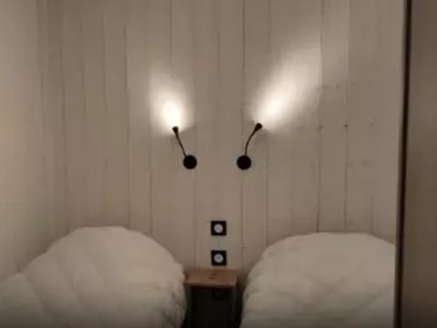 LODGE 6 personnes - Lodge Confort 4 Pièces 7 Personnes (6 adultes + 1 bébé)