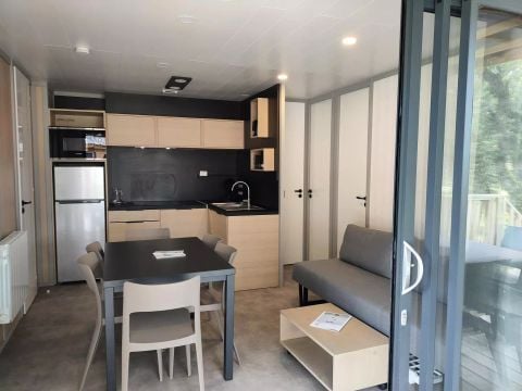 LODGE 6 personnes - Lodge Confort 4 Pièces 7 Personnes (6 adultes + 1 bébé)