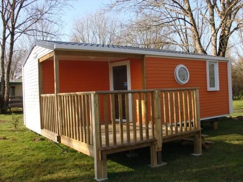 MOBILHOME 4 personnes - CONFORT tv en supplément