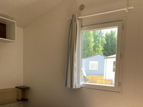 MOBILHOME 4 personnes - Mobil-home Confort - 2 chambres - PMR – adapté pour personnes à mobilité réduite