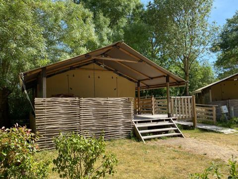 HÉBERGEMENT INSOLITE 5 personnes - Lodge Kenya - 2 chambres - Sans sanitaires