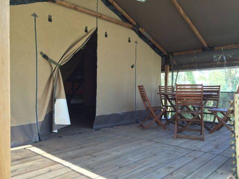 HÉBERGEMENT INSOLITE 5 personnes - Lodge Kenya - 2 chambres - Sans sanitaires