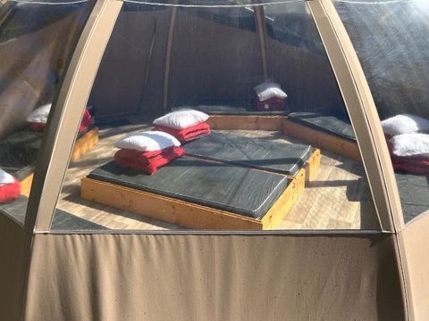 HÉBERGEMENT INSOLITE 8 personnes - Bulle transparente - Sans sanitaires