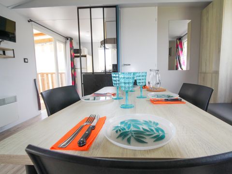 MOBILHOME 4 personnes - Supérieur - 2 chambres - arrivées du mercredi