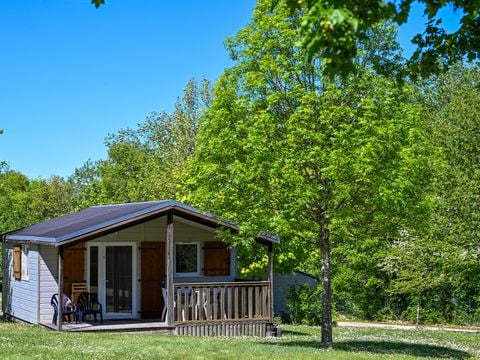 CHALET 4 personnes -  Chalet 24m² (2 chambres) avec terrasse couverte 4 pers