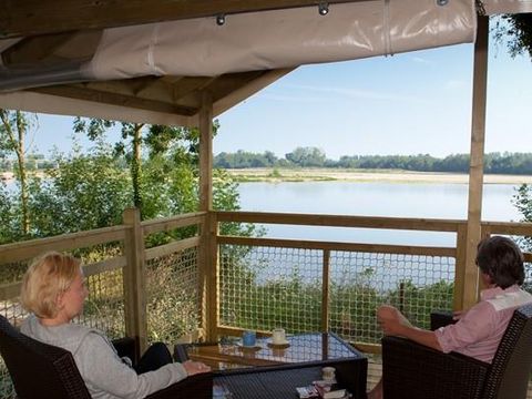 Tente en toile et en bois 4 personnes - Ecolodge (sur pilotis) sans sanitaires