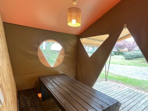 TENTE 6 personnes - Tente toilée - 20m² - 3 chambres - avec électricité + terrasse couverte -