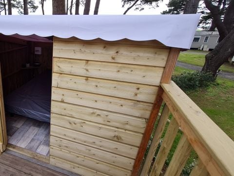 HÉBERGEMENT INSOLITE 2 personnes - Camp'Étoile - Structure bois et toile  + électricité - village Vélo