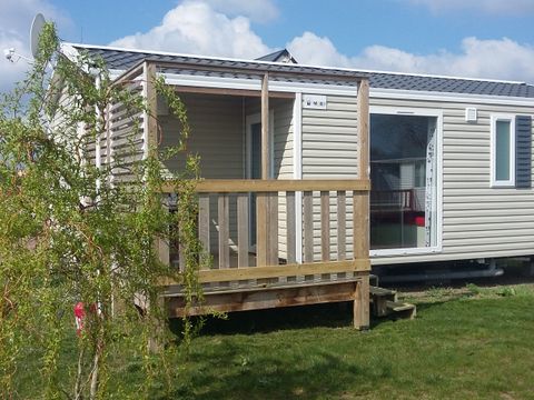 MOBILHOME 4 personnes - Standard 27m² (2 chambres) + terrasse intégrée