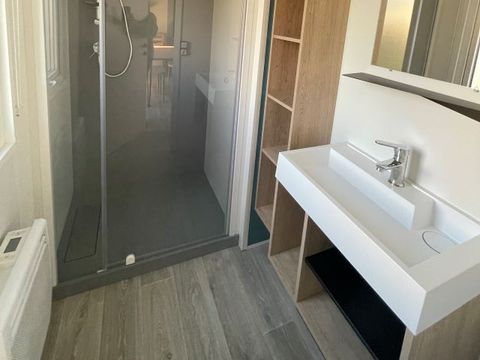 MOBILHOME 6 personnes - Confort 35M2 (3ch-6 pers) + terrasse couverte