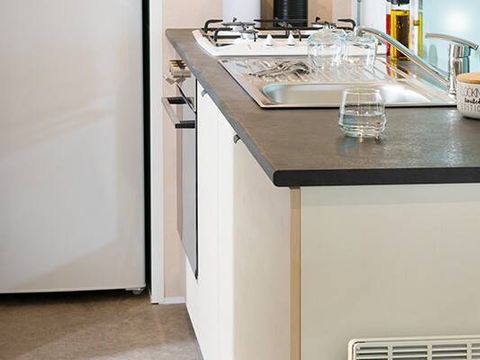 MOBILHOME 6 personnes - | Premium Exclusive | 3 Ch. | 6 Pers. | Terrasse surélevée | Clim. | TV