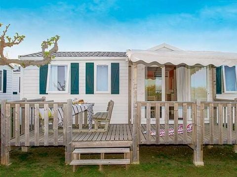 MOBILHOME 4 personnes - Comfort | 2 Ch. | 4 Pers. | Terrasse surélevée MOBILHOME 4 personnes - Comfort | 2 Ch. | 4 Pers. | Terrasse surélevée