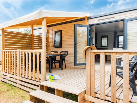 MOBILHOME 8 personnes - Comfort | 4 Ch. | 8 Pers. | Terrasse surélevée | 2 SDB | Clim. MOBILHOME 8 personnes - Comfort | 4 Ch. | 8 Pers. | Terrasse surélevée | 2 SDB | Clim.