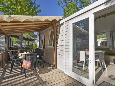 Mobilhome 6 personnes - Mobil-home | Comfort XL | 3 Ch. | 6 Pers. | Terrasse surélevée