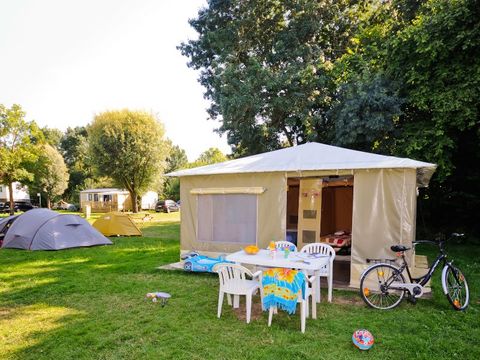 Bungalow toilé 4 personnes - BUNGALOW TOILÉ SIMPLY - sans sanitaires 20 m²