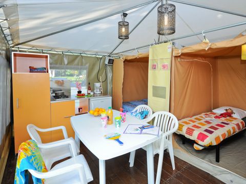 Bungalow toilé 4 personnes - BUNGALOW TOILÉ SIMPLY - sans sanitaires 20 m²