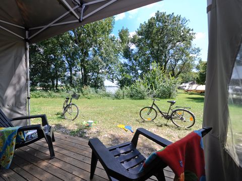 Bungalow toilé 4 personnes - MOBILODGE - sans Sanitaires 15 m²