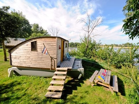 Insolite 4 personnes - BATHÔ CATAMARAN CABANÉ 11 m²
