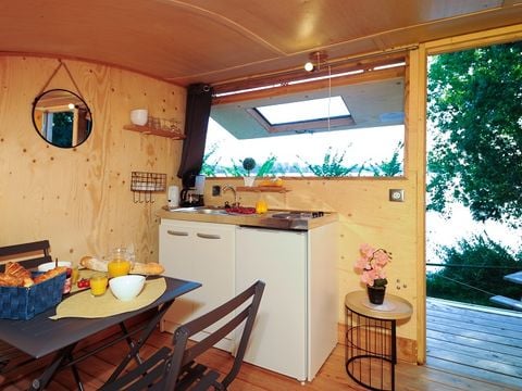 Insolite 4 personnes - BATHÔ CATAMARAN CABANÉ 11 m²