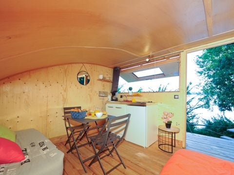 Insolite 4 personnes - BATHÔ CATAMARAN CABANÉ 11 m²