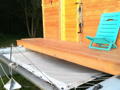 Insolite 4 personnes - BATHÔ CATAMARAN CABANÉ 11 m²