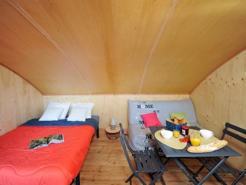Insolite 4 personnes - BATHÔ CATAMARAN CABANÉ 11 m²