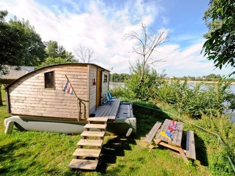 Insolite 4 personnes - BATHÔ CATAMARAN CABANÉ 11 m²