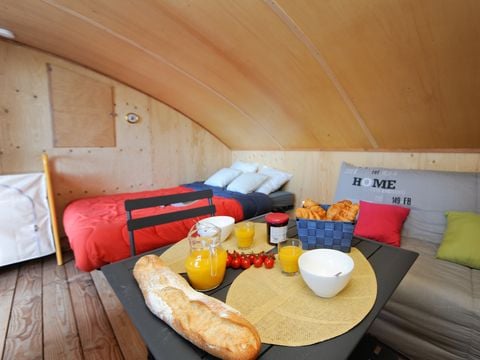 Insolite 4 personnes - BATHÔ CATAMARAN CABANÉ 11 m²