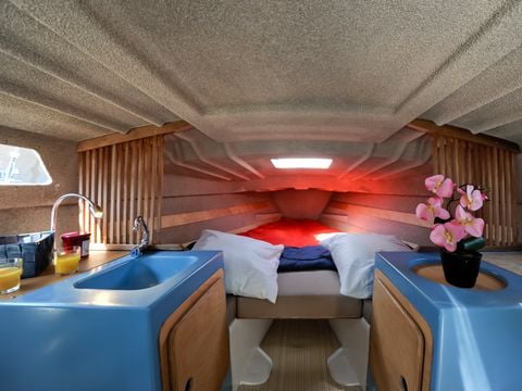 Insolite 4 personnes - BATHÔ VOILIER 10 m²