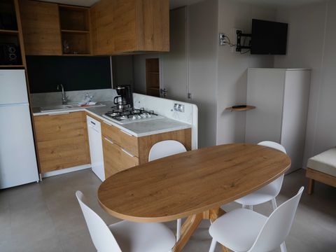 MOBILHOME 6 personnes - Mobilhome 3 chambres 2 salle d'eau - côté route