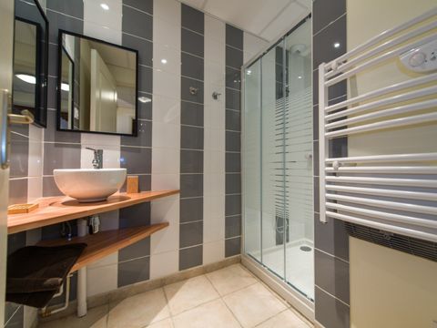 GÎTE 10 personnes - Gîte Premium 4 ch. - 150 m² - TV - LV - 2SDB