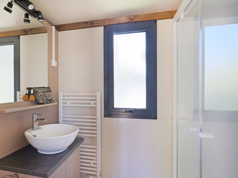 CHALET 4 personnes - Premium Maine 1 chambre - TV - NOUVEAUTÉ 2026, PONTON PRIVE !