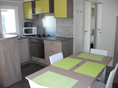 Mobilhome 6 personnes - Cottage Prestige GRAND CONFORT 40m² - 3 chambres + télévision + Terrasse