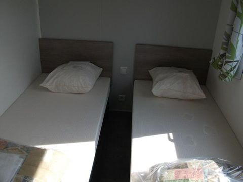 Mobilhome 6 personnes - Cottage Prestige GRAND CONFORT 40m² - 3 chambres + télévision + Terrasse