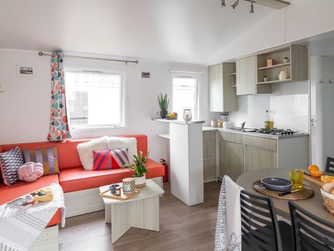Mobilhome 8 personnes - Cottage Premium 40m² - 4 Chambres + télévision + Terrasse
