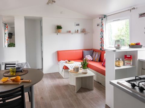 Mobilhome 8 personnes - Cottage Premium 40m² - 4 Chambres + télévision + Terrasse