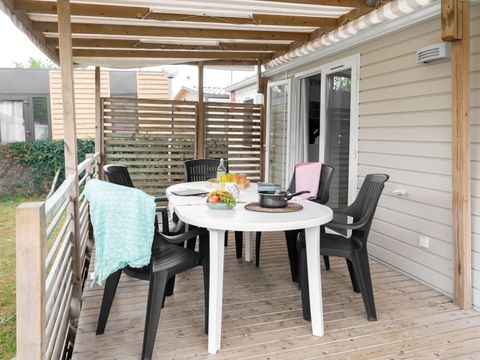 Mobilhome 8 personnes - Cottage Premium 40m² - 4 Chambres + télévision + Terrasse