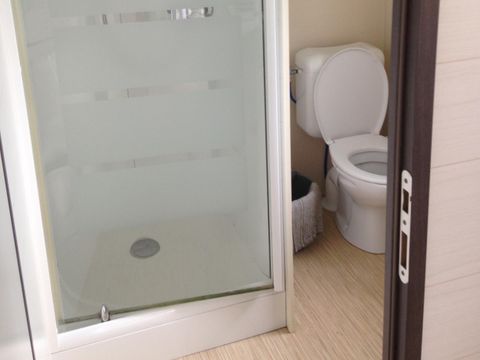 MOBILHOME 5 personnes - O'Phéa 23m² terrasse intégrée - 2 chambres