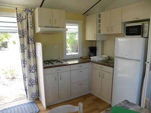 MOBILHOME 4 personnes - CHESNAIE 27m² / 2 chambres - terrasse couverte 4 pers.