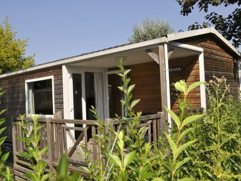 MOBILHOME 4 personnes - Standard 2 chambres 25m² + Terrasse intégrée