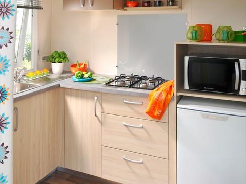 Mobilhome 4 personnes - Premium 2 chambres 27-32m² + Terrasse semi-couverte + TV + LV (Dimanche)