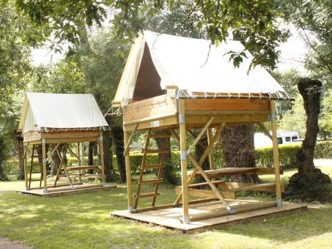 Tente en toile et en bois 2 personnes - Tente Bivouac Standard 1 chambre (sans sanitaires / sans cuisine / sans parking)